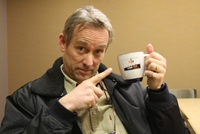 Jasper Fforde was lucky enough to get a coveted Winter Reading mug. <a href="/sites/default/files/newsletter-march2011B-jaspermug.jpg">+</a> Jasper Fforde