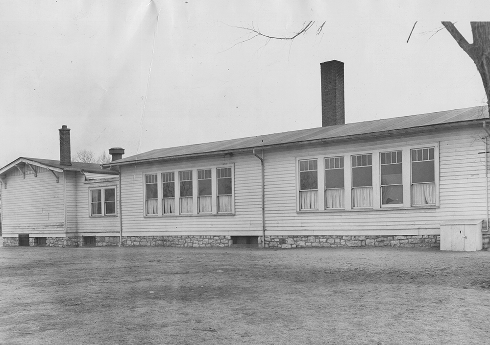 Leeds School at 36th Street and Fremont Avenue. Image: Kansas City Public Library