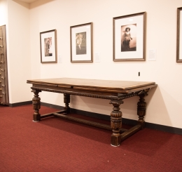 19th c. Table with Leaf